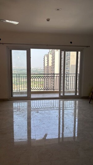 Room in 3.5 BHK Apartment at ATS Homekraft Pious Hideaways, Sector 150 – for Rent