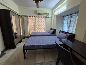 Bedroom in  Pg at Kurla West – for Rent