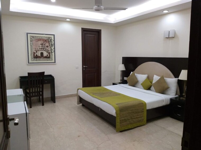 Bedroom, greater kailash i 3 Bedroom 300 Sq.Yd. Builder Floor In Greater Kailash I Delhi 10734975