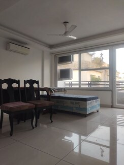 3 BHK +Builder Floor For Rent in East Of Kailash
