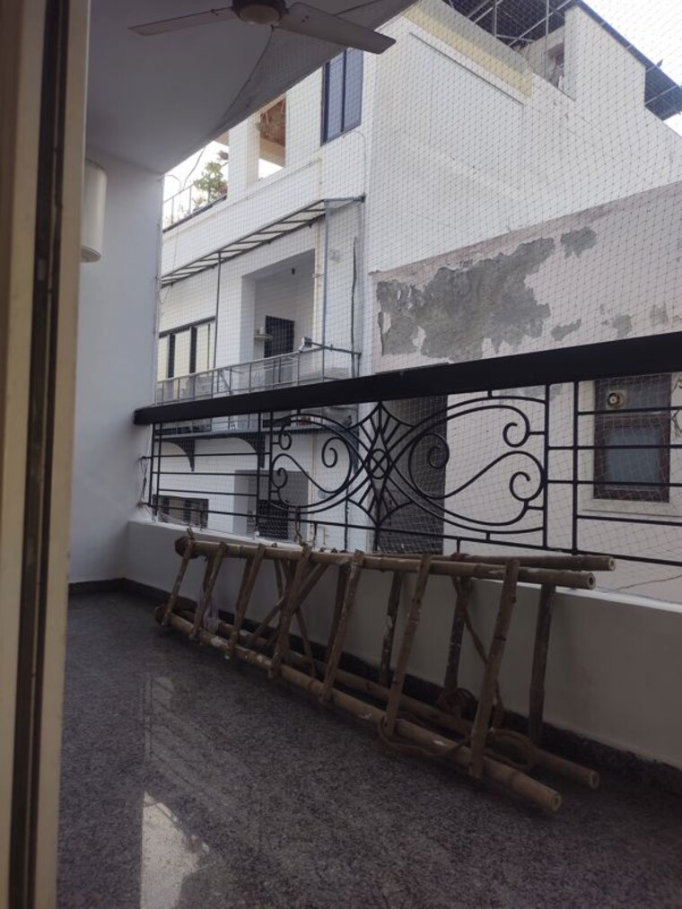 undefined, east of kailash 3 Bedroom 2000 Sq.Ft. Builder Floor In East Of Kailash Delhi 10734991