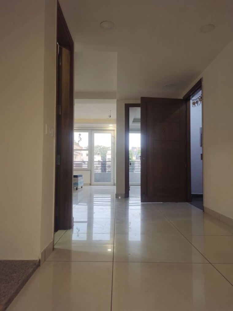 Kitchen, east of kailash 3 Bedroom 2000 Sq.Ft. Builder Floor In East Of Kailash Delhi 10734991