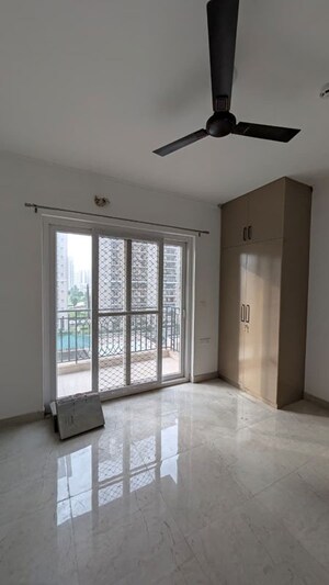 Room in 3 BHK Apartment at ATS Le Grandiose, Sector 150 – for Rent