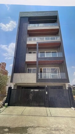 3 BHK +Builder Floor For Sale in Ansal API Versalia