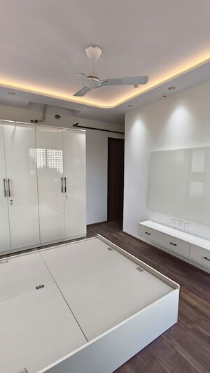 2 BHK Apartment For Rent in Piramal Vaikunth, Balkum Pada