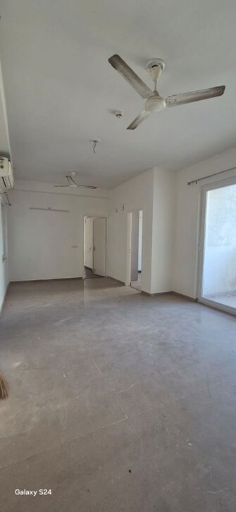 2 BHK +  865 Sq.Ft. Apartment in Pareena Micasa