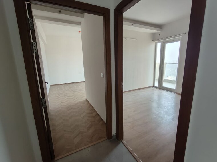 Room, tulip-yellow 3 Bedroom 1704 Sq.Ft. Apartment In Sector 69 Gurgaon 10735027