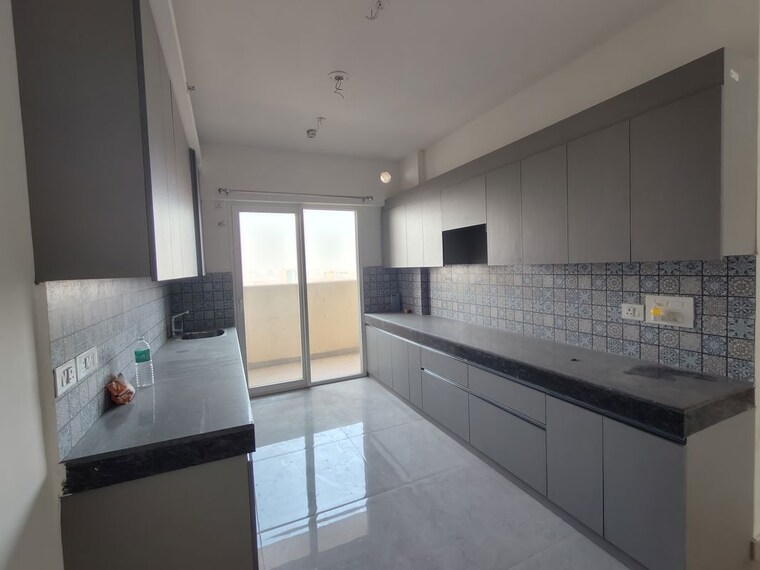 Kitchen, tulip-yellow 3 Bedroom 1704 Sq.Ft. Apartment In Sector 69 Gurgaon 10735027