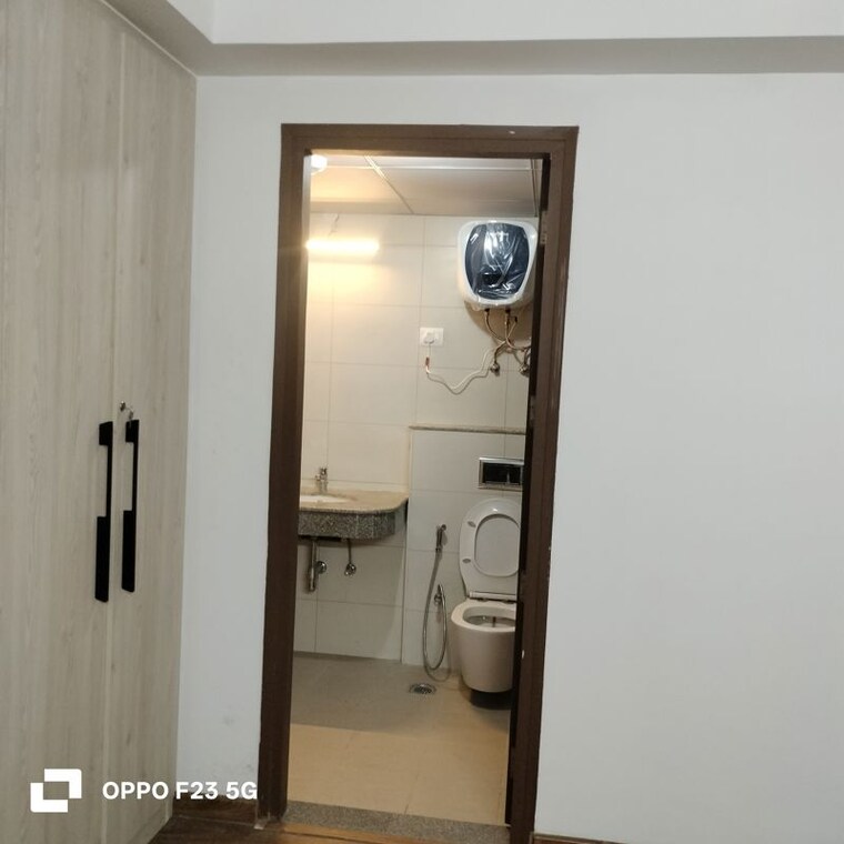Bathroom, godrej-air-sector-85 3 Bedroom 1829 Sq.Ft. Apartment In Sector 85 Gurgaon 10735032
