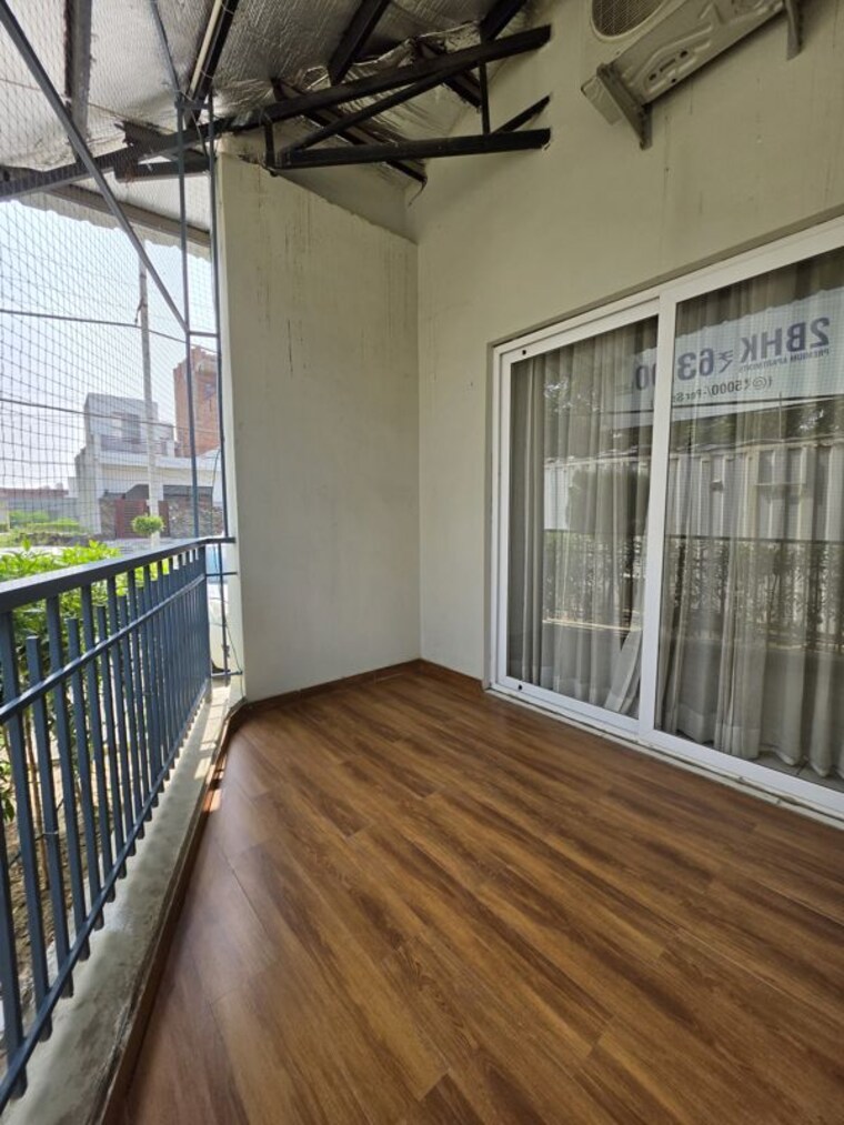 Balcony, ambala highway 2 Bedroom 1260 Sq.Ft. Apartment In Ambala Highway Zirakpur 10735044
