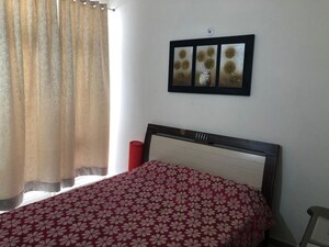 Bedroom in 3 BHK Apartment at Omaxe R2, Gomti Nagar – for Rent