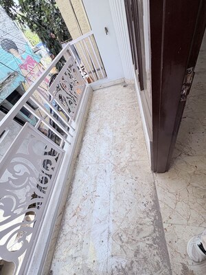 Furnished Amenities in 3 BHK Builder Floor at Khirki Extension – for Rent
