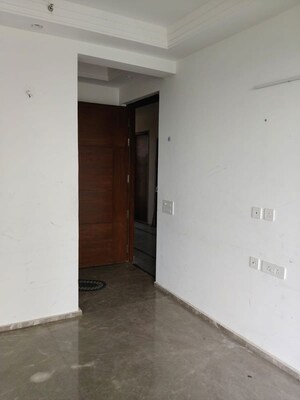 Room in 2 BHK Apartment at Ace Starlit, Sector 152 – for Rent