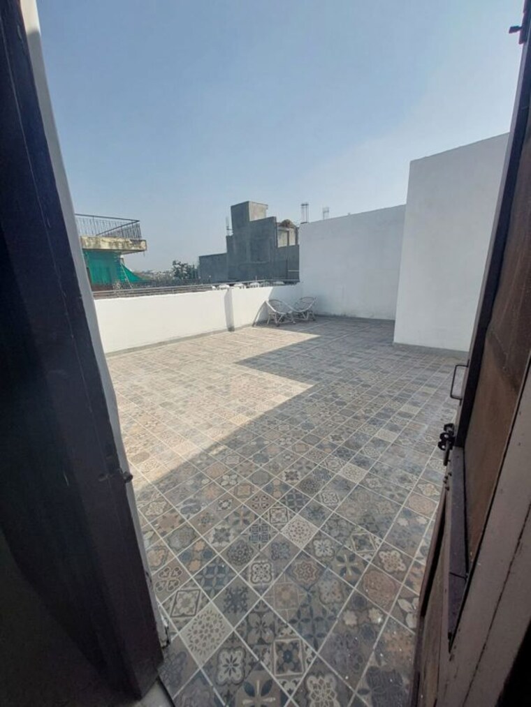 Balcony, malviya nagar 1 RK 400 Sq.Ft. Builder Floor In Malviya Nagar Delhi 10735078