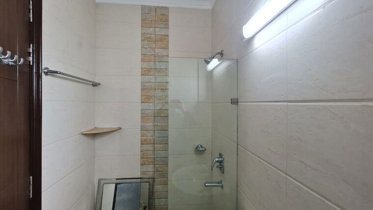 Bathroom, greater kailash part 3 Commercial Office Space 1500 Sq.Ft. In Greater Kailash Part 3 Delhi 10735063