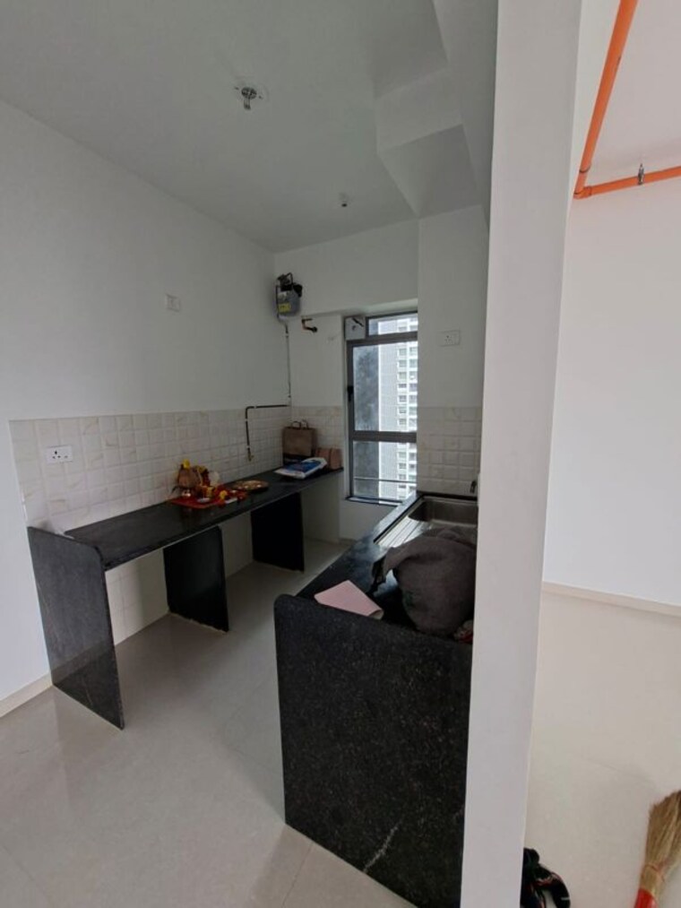 Kitchen/pantry, lodha-crown-quality-homes 2 Bedroom 497 Sq.Ft. Apartment In Majiwada Thane 10735082