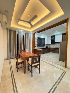 3 BHK +Builder Floor For Rent in Sector 27