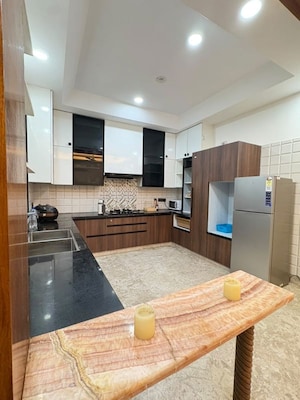 Kitchen in 3 BHK Builder Floor at Sector 27 – for Rent