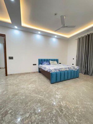 Bedroom in 3 BHK Builder Floor at Sector 27 – for Rent