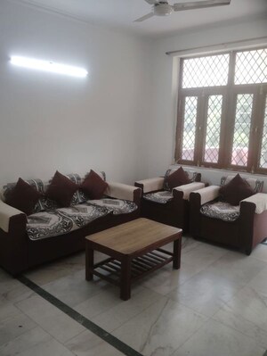 Living Room in 2 BHK Independent House at Sector 56 – for Rent