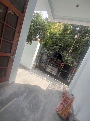 Balcony in 2 BHK Independent House at Vikalp Khand – for Rent