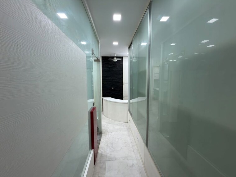 undefined, netaji subhash place Commercial Office Space 557 Sq.Ft. In Netaji Subhash Place Delhi 10735130