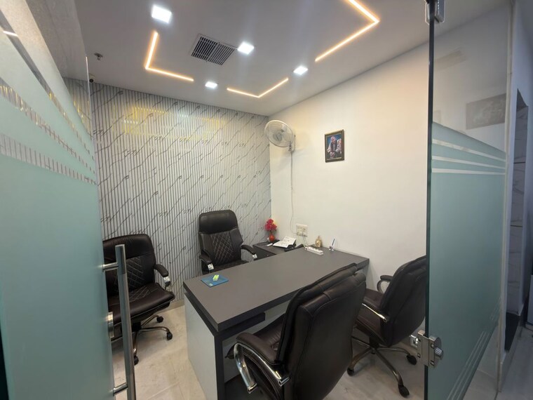 Team Area, netaji subhash place Commercial Office Space 850 Sq.Ft. In Netaji Subhash Place Delhi 10735132