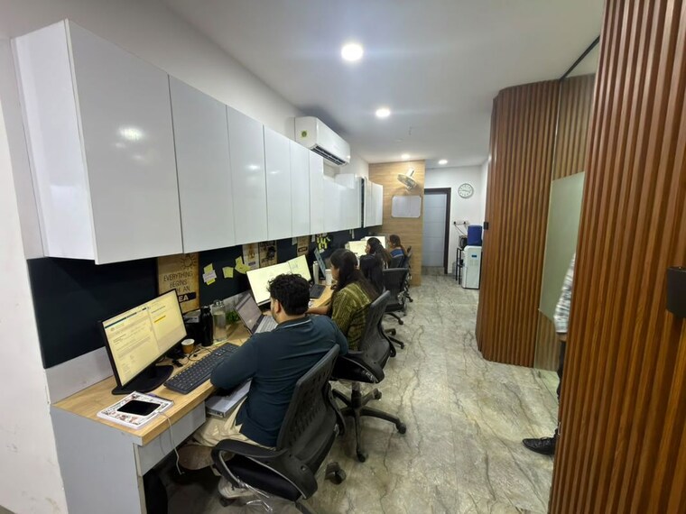 Team Area, netaji subhash place Commercial Office Space 1055 Sq.Ft. In Netaji Subhash Place Delhi 10735133