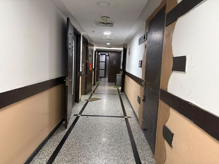 undefined, netaji subhash place Commercial Office Space 1186 Sq.Ft. In Netaji Subhash Place Delhi 10735134