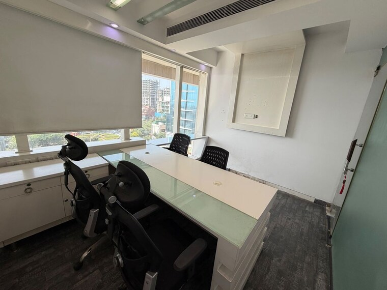 Team Area, netaji subhash place Commercial Office Space 1186 Sq.Ft. In Netaji Subhash Place Delhi 10735134