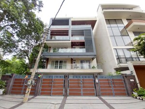 4 BHK Builder Floor – Exterior View View at Sushant Lok ii - for Rent