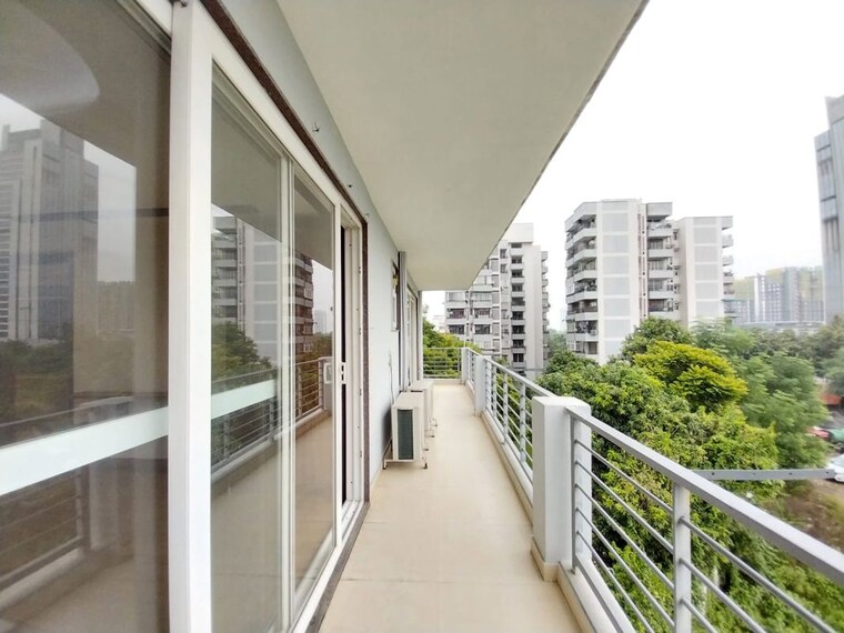 Balcony, sushant lok ii 4 Bedroom 460 Sq.Yd. Builder Floor In Sushant Lok ii Gurgaon 10735138