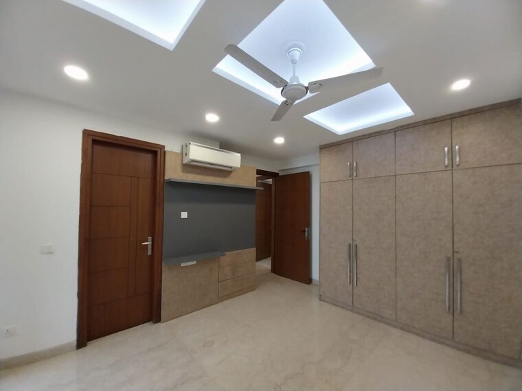 Bedroom, sushant lok ii 4 Bedroom 460 Sq.Yd. Builder Floor In Sushant Lok ii Gurgaon 10735138
