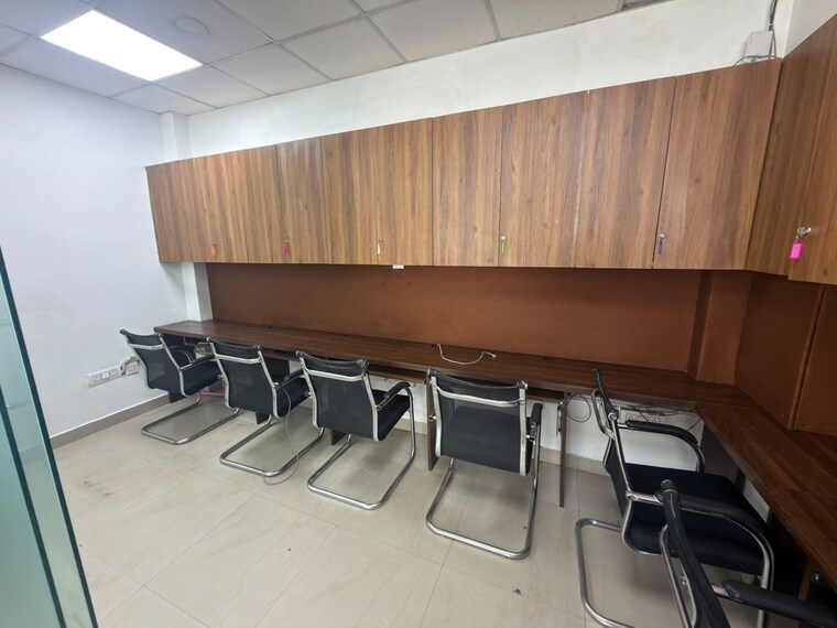 Team Area, netaji subhash place Commercial Office Space 656 Sq.Ft. In Netaji Subhash Place Delhi 10735137