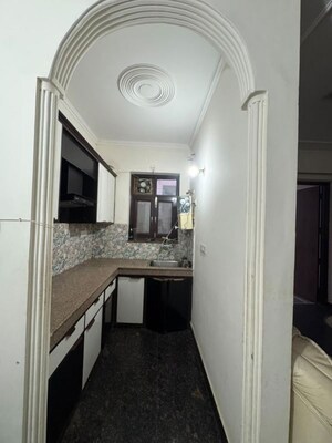 Building Lobby in 2 BHK Builder Floor at Sector 43 – for Rent