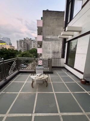 Balcony in 2 BHK Builder Floor at Sector 43 – for Rent