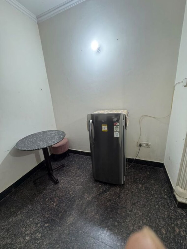 Living Room, sector 43 2 Bedroom 100 Sq.Yd. Builder Floor In Sector 43 Gurgaon 10735140
