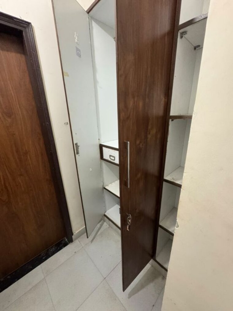 undefined, sector 43 2 Bedroom 100 Sq.Yd. Builder Floor In Sector 43 Gurgaon 10735140