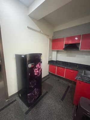 Parking in 2 BHK Builder Floor at Sector 43 – for Rent