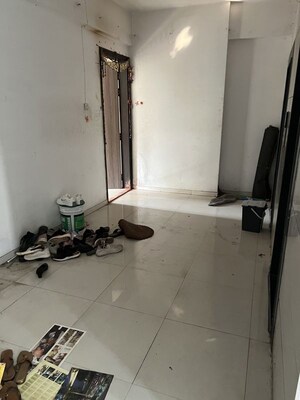 Furnished Amenities in 3 BHK Apartment at Ishwar Om Siddhivinayak Apartment, Kharghar Sector 21 – for Rent