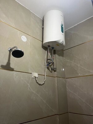 Bathroom in 1 BHK Builder Floor at Sector 47 – for Rent