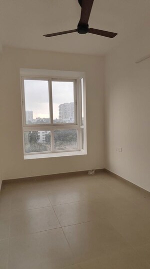 Room in 3 BHK Apartment at Bhartiya City Nikoo Homes 6, Kogilu – for Rent