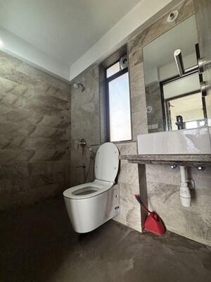 Bathroom in 2.5 BHK Apartment at Kalpataru Primus Residence, Santacruz East – for Rent