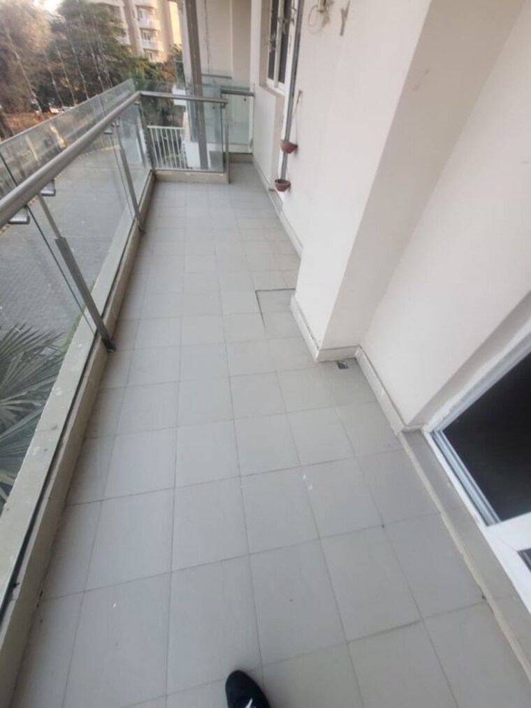 Balcony, paras-irene 3.5 Bedroom 2150 Sq.Ft. Apartment In Sector 70a Gurgaon 10735227