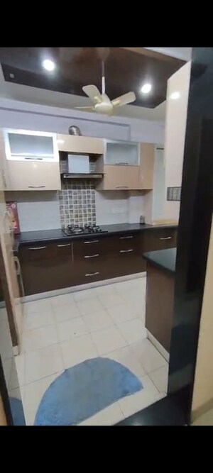 Kitchen in 3.5 BHK Apartment at Hamlin Apartment, Sector 43 – for Rent