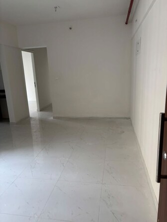 2 BHK Apartment For Rent in Tharwani Riverdale in Khadakpada, Thane