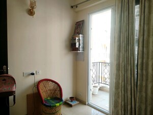 Bathroom in 2.5 BHK Builder Floor at Signature Global Park 4 and 5, Sohna Sector 36 – for Rent