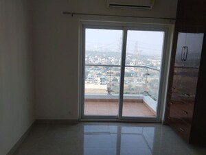 2 BHK Apartment For Rent in Shree Vardhman Victoria, Sector 70