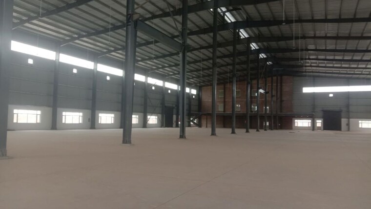  Parking, ghilot Commercial Warehouse 60000 Sq.Ft. In Ghilot Neemrana 10735245