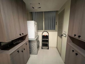 Team Area in 3 BHK Apartment at One Hiranandani Park, Ghodbunder Road – for Rent